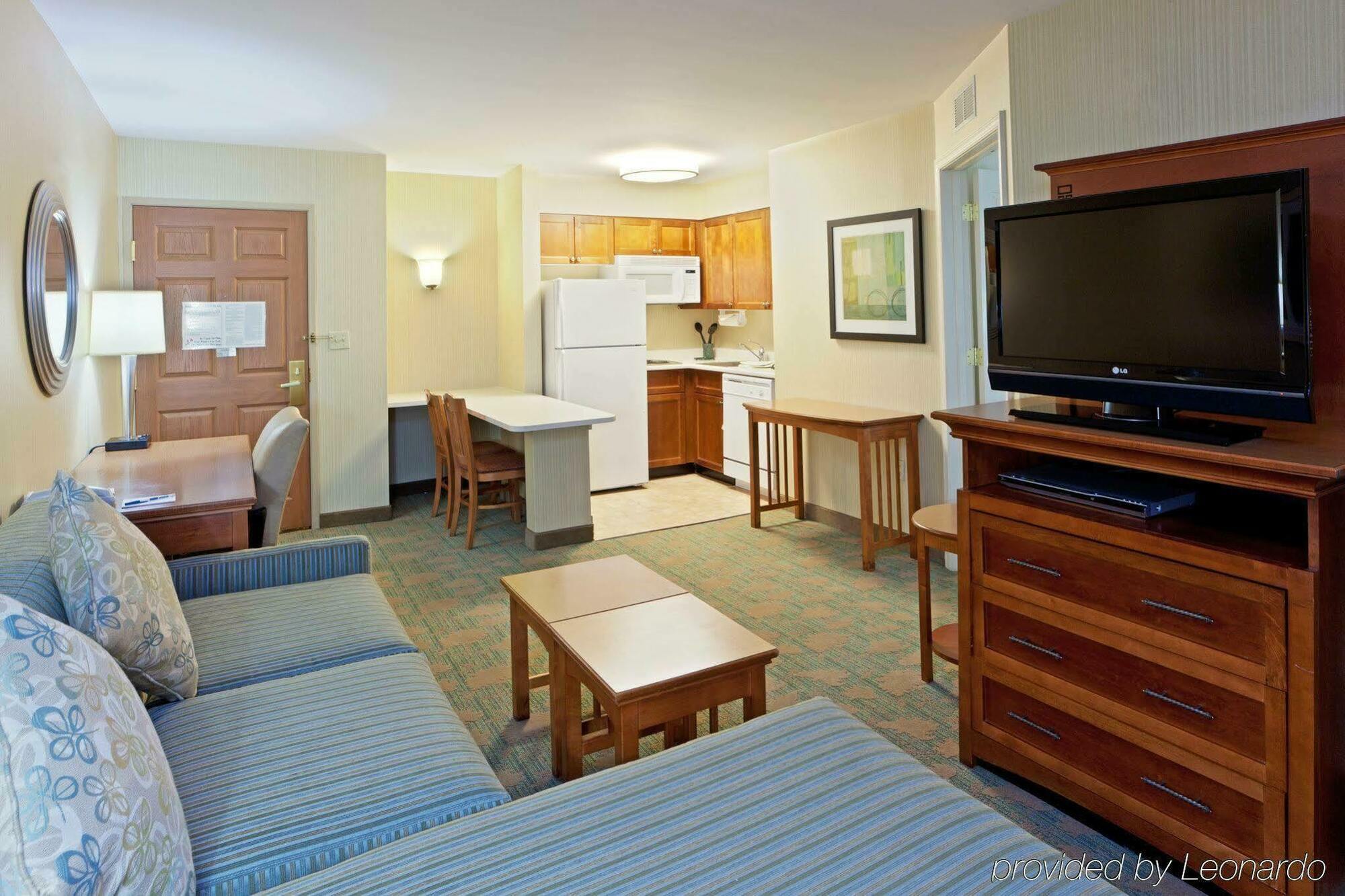 Staybridge Suites Tysons - Mclean, An Ihg Hotel Room photo