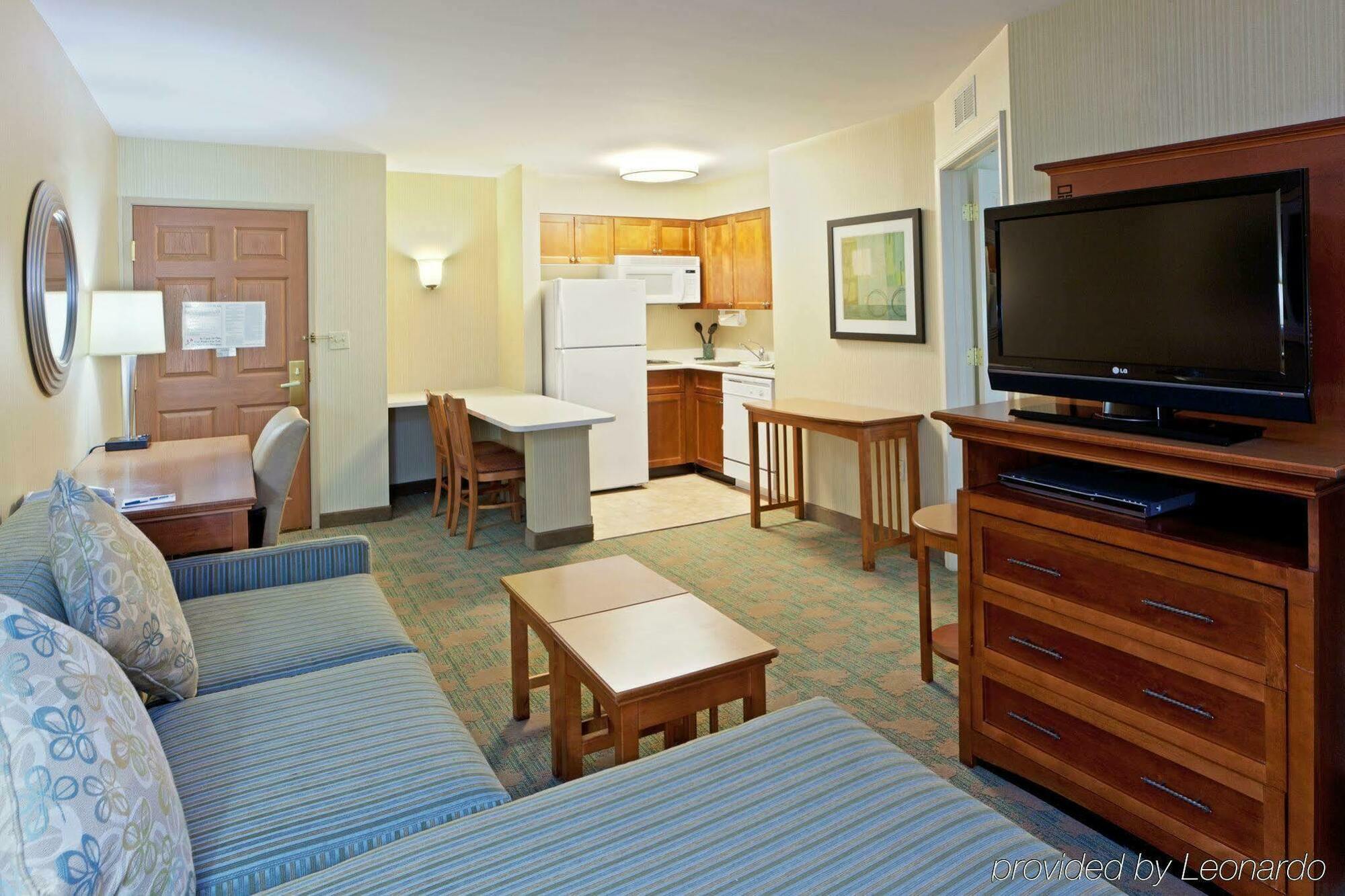 Staybridge Suites Tysons - Mclean By Ihg Room photo