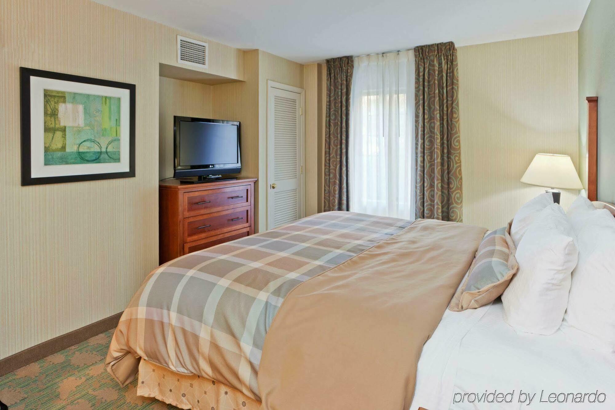 Staybridge Suites Tysons - Mclean By Ihg Exterior photo