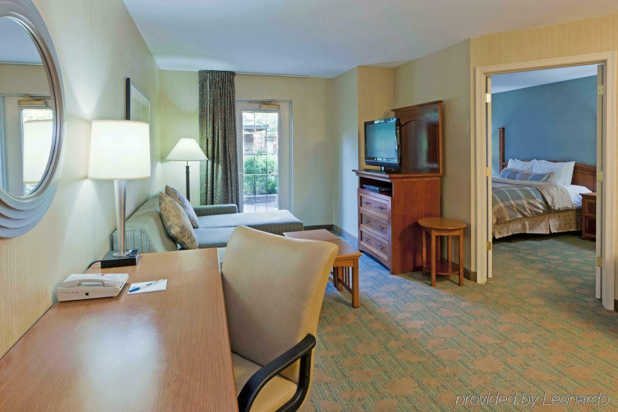 Staybridge Suites Tysons - Mclean By Ihg Room photo